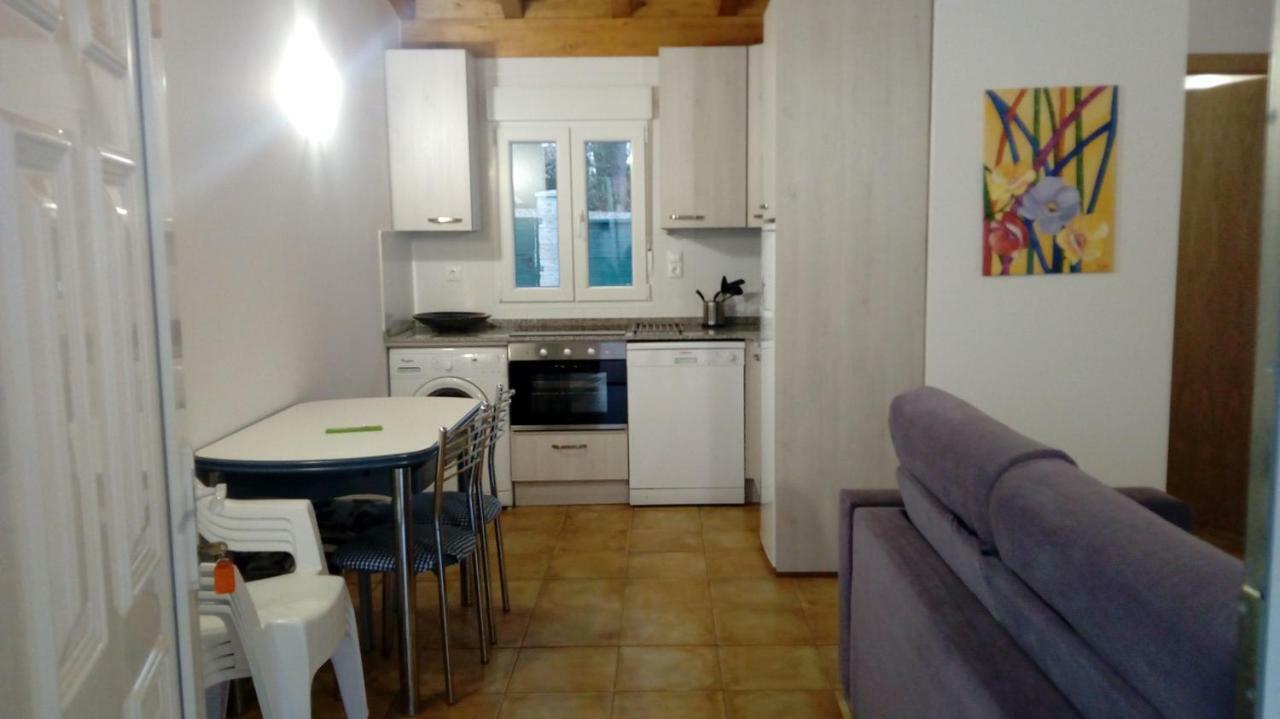 Holiday home Casa Individual Barrio Escuelas Hazas de Cesto